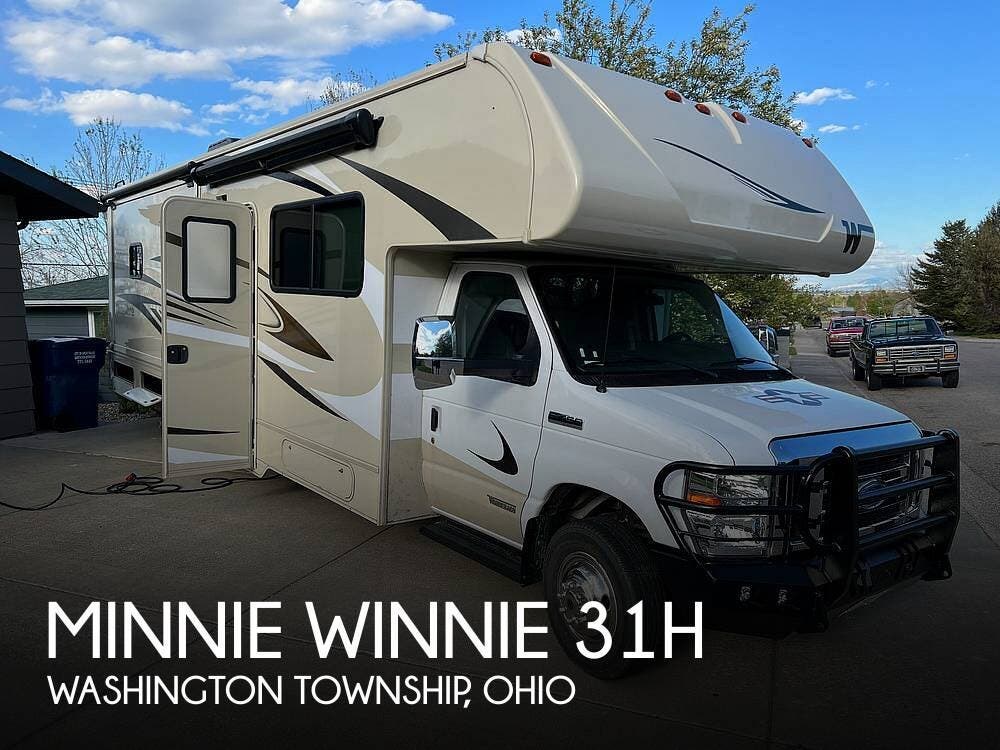Used 2021 Winnebago Minnie Winnie 31H available in Washington Township, Ohio