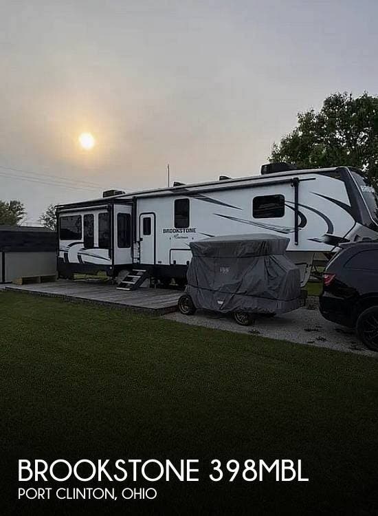Used 2022 Coachmen Brookstone 398MBL available in Port Clinton, Ohio