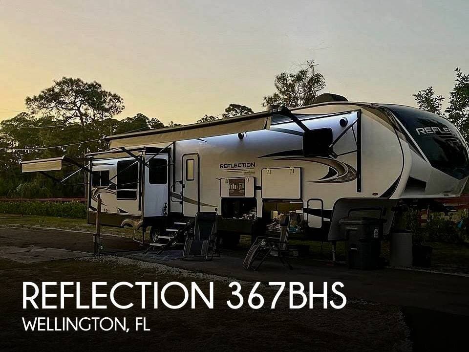 Used 2022 Grand Design Reflection 367BHS available in Loxahatchee, Florida
