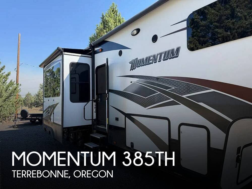 Used 2016 Grand Design Momentum 385TH available in Terrebonne, Oregon