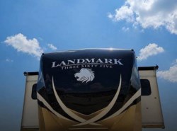 Used 2018 Heartland Landmark Madison 365 available in Sharpsburg, Kentucky