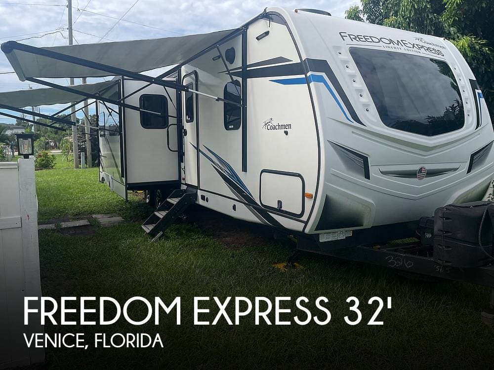 Used 2022  Coachmen Freedom Express 320BHDSLE by Coachmen from Pop RVs in Venice, FL
