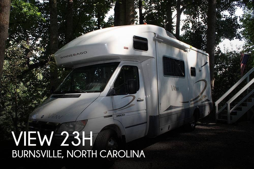 Used 2006  Winnebago View 23H by Winnebago from Pop RVs in Burnsville, NC