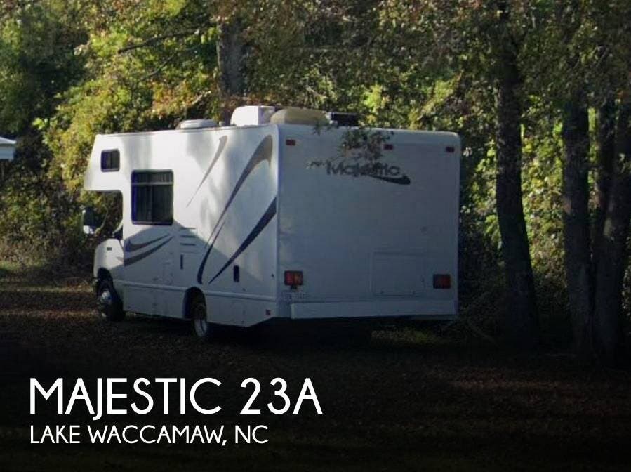 Used 2019  Thor Motor Coach Majestic 23A by Thor Motor Coach from Pop RVs in Lake Waccamaw, NC