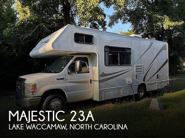 Used 2019  Thor Motor Coach Majestic 23A by Thor Motor Coach from Pop RVs in Lake Waccamaw, NC