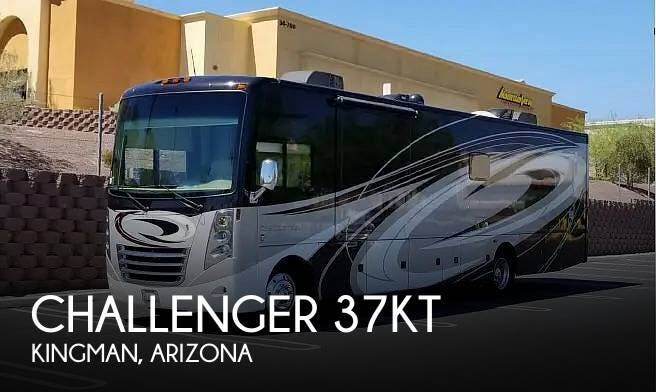 Used 2017  Thor Motor Coach Challenger 37KT by Thor Motor Coach from Pop RVs in Kingman, AZ