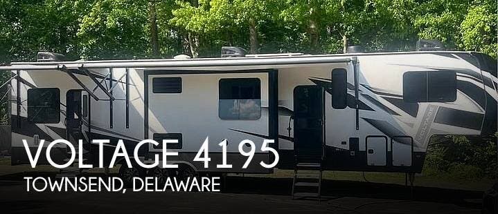 Used 2021  Dutchmen Voltage 4195 by Dutchmen from Pop RVs in Townsend, DE