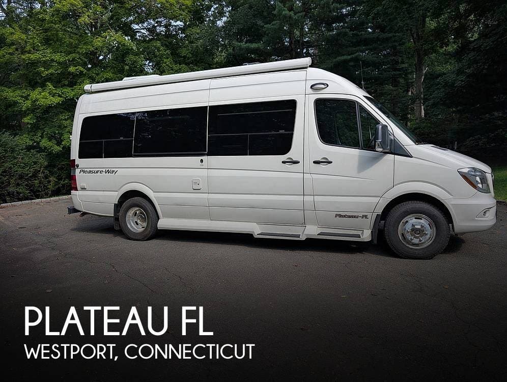 Used 2019  Pleasure-Way Plateau FL by Pleasure-Way from Pop RVs in Westport, CT