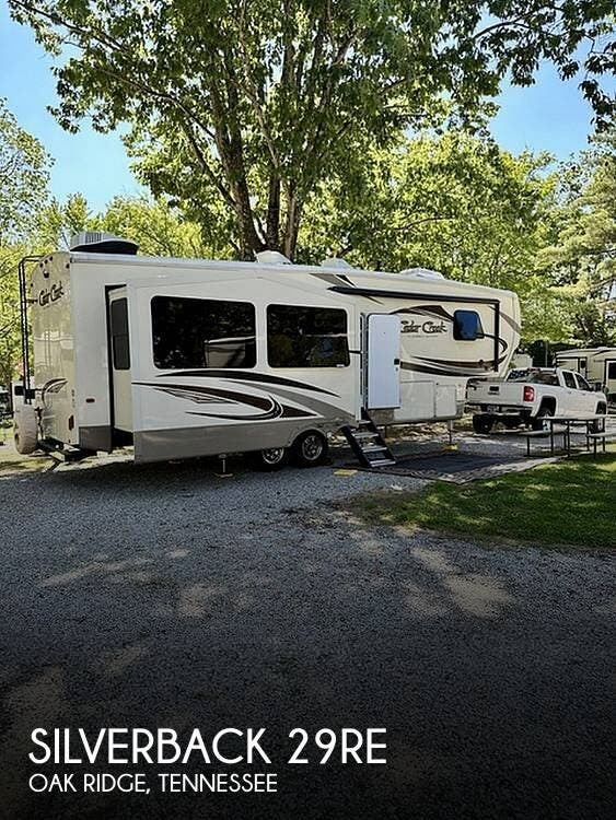 Used 2018  Forest River  Silverback 29RE by Forest River from Pop RVs in Oak Ridge, TN