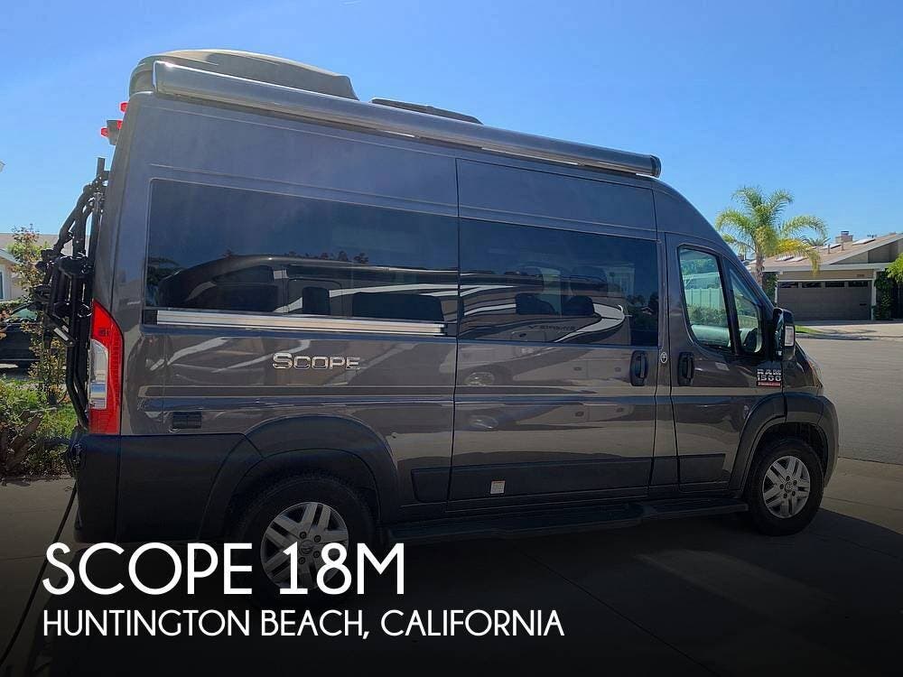 Used 2022  Thor Motor Coach Scope 18M by Thor Motor Coach from Pop RVs in Huntington Beach, CA