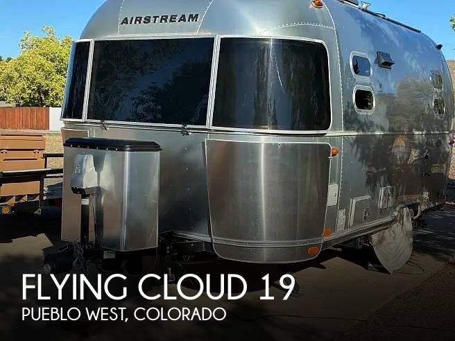 Used 2017  Airstream Flying Cloud 19 by Airstream from Pop RVs in Pueblo West, CO
