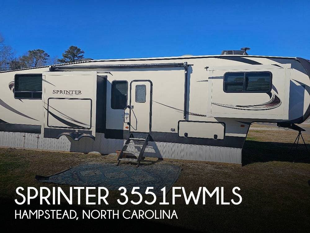 Used 2019  Keystone Sprinter 3551FWMLS by Keystone from Pop RVs in Hampstead, NC