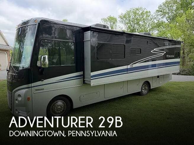 Used 2022  Winnebago Adventurer 29b by Winnebago from Pop RVs in Downingtown, PA