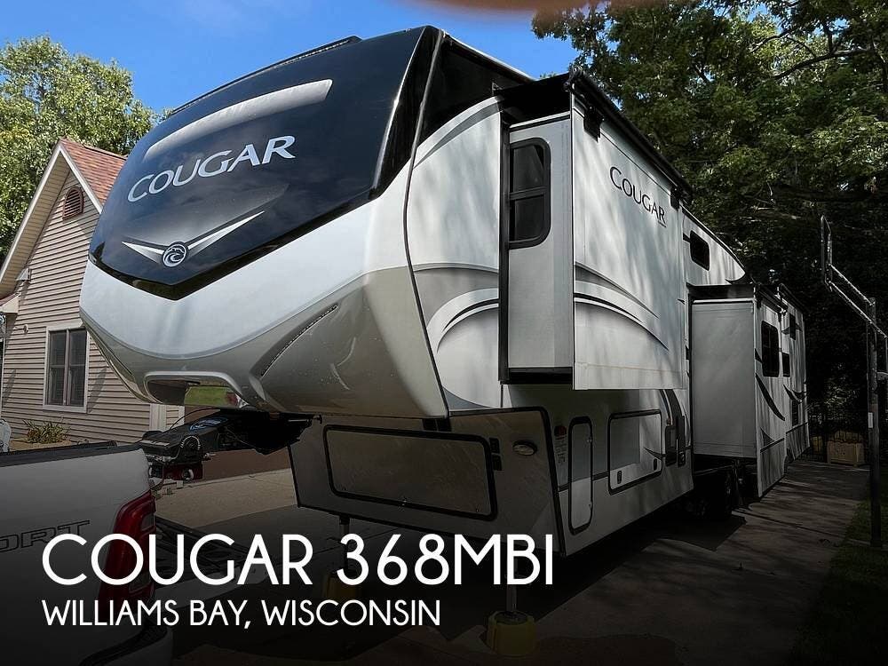 Used 2020  Keystone Cougar 368MBI by Keystone from Pop RVs in Williams Bay, WI