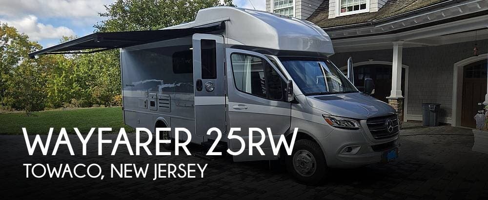 Used 2022  Tiffin Wayfarer 25RW by Tiffin from Pop RVs in Towaco, NJ