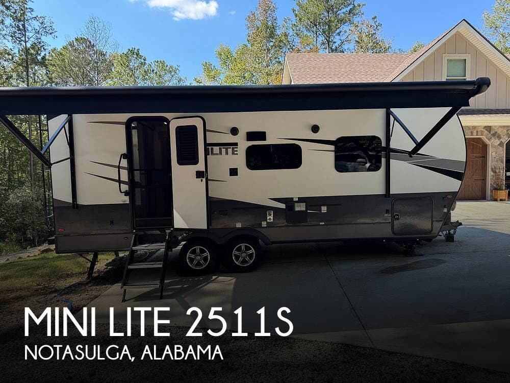 Used 2024  Rockwood  Mini Lite 2511S by Rockwood from Pop RVs in Notasulga, AL