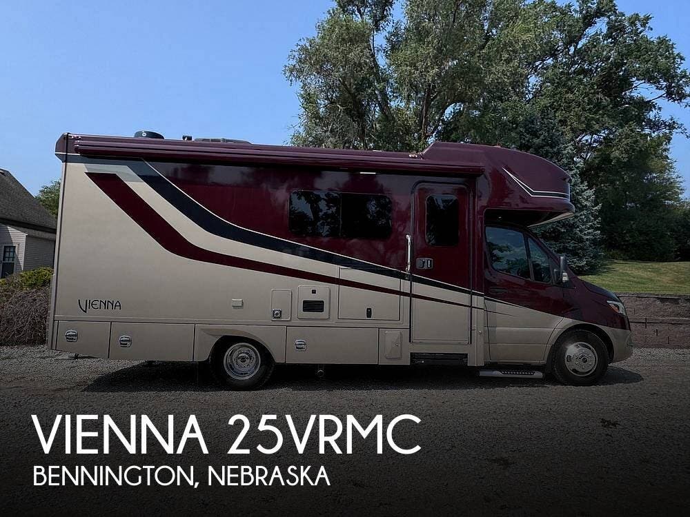 Used 2022  Renegade RV Vienna 25VRMC by Renegade RV from Pop RVs in Bennington, NE