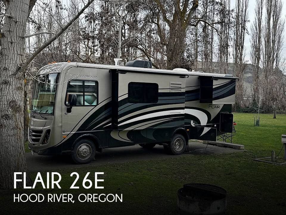 Used 2015  Fleetwood Flair 26e by Fleetwood from Pop RVs in Hood River, OR