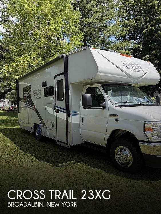 Used 2022  Coachmen Cross Trail 23XG by Coachmen from Pop RVs in Broadalbin, NY