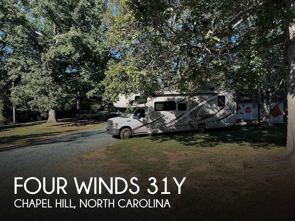 Used 2017  Thor Motor Coach Four Winds 31Y by Thor Motor Coach from Pop RVs in Chapel Hill, NC