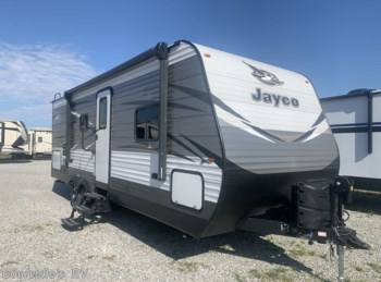 Used 2018 Jayco Jay Flight 24RBS available in Opelousas, Louisiana