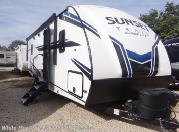 Used 2021 CrossRoads Sunset Trail Super Lite SS253RB Slide, Large Rear Bath available in Williamstown, New Jersey