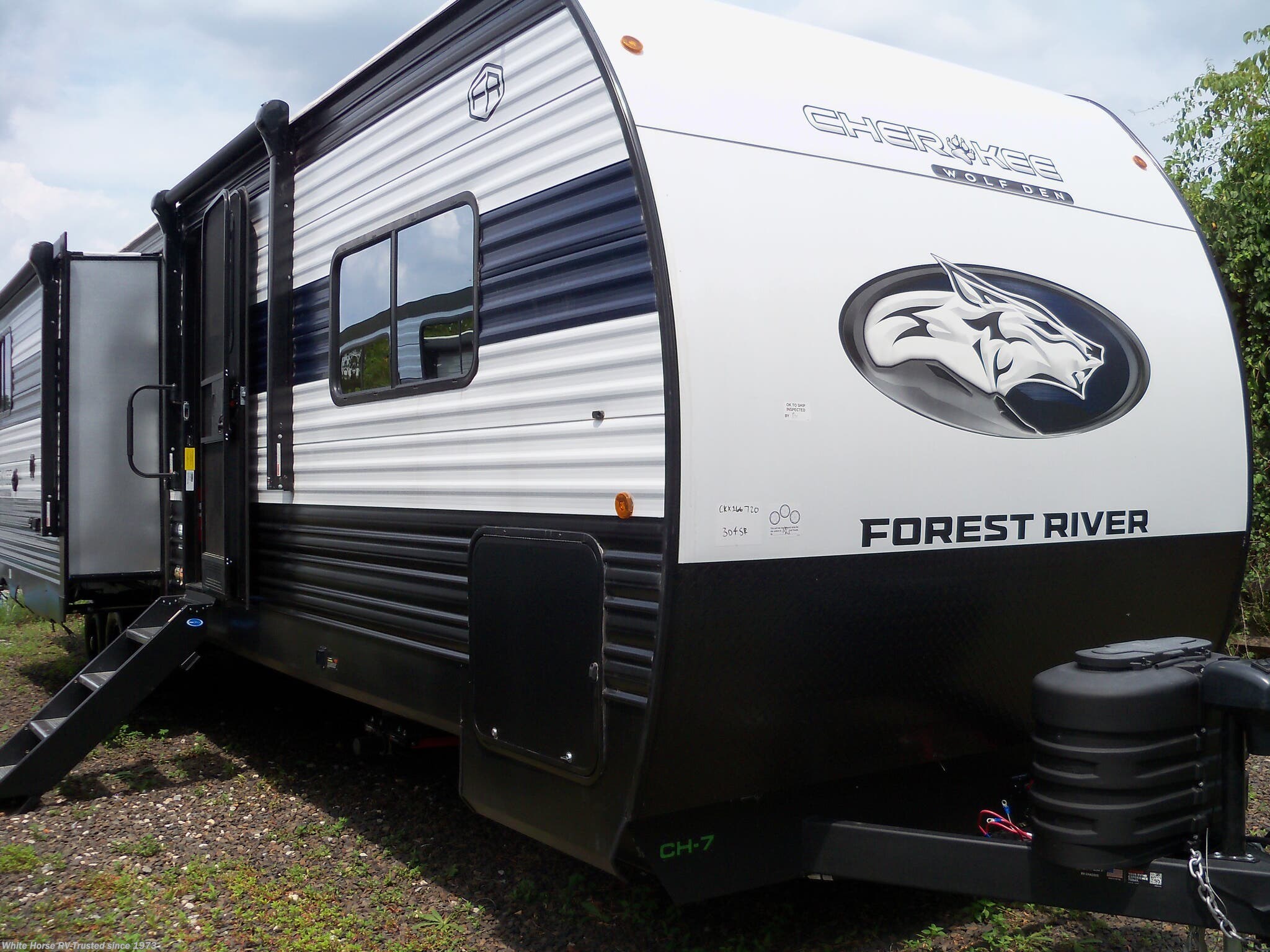 New 2026 Forest River Cherokee Wolf Den 304SR 2-BdRM Triple Slide, Rear Bunkhouse available in Williamstown, New Jersey