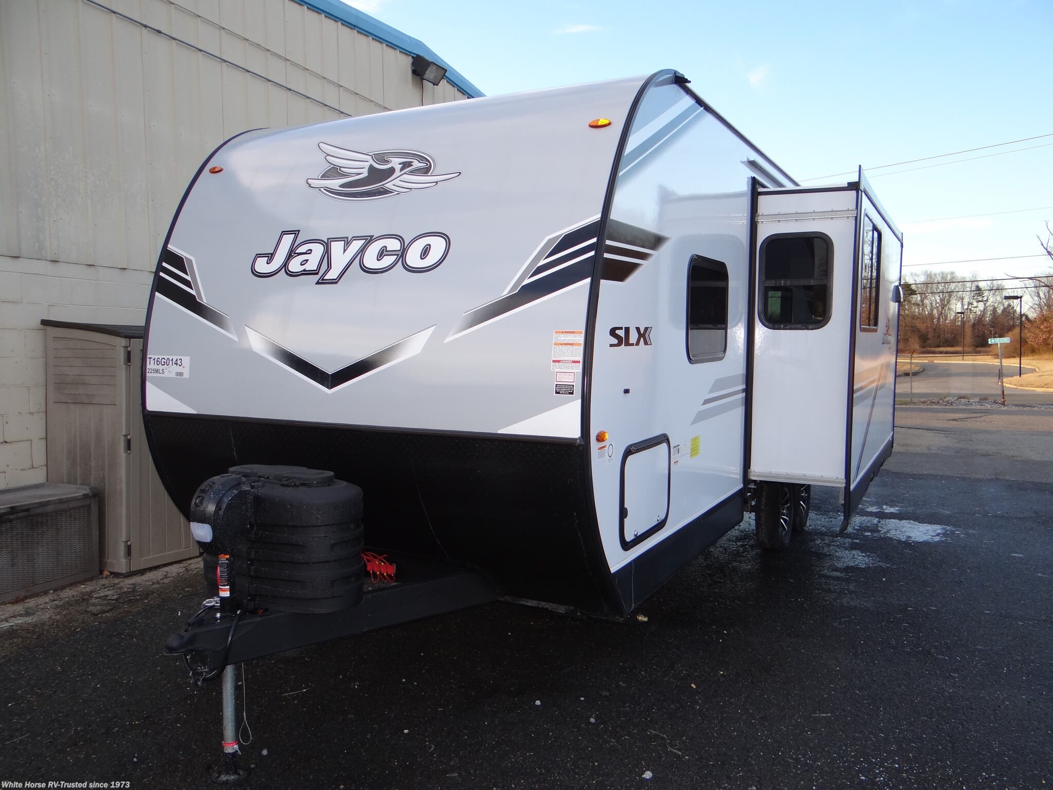 New 2025 Jayco Jay Flight SLX 225MLSW available in Williamstown, New Jersey