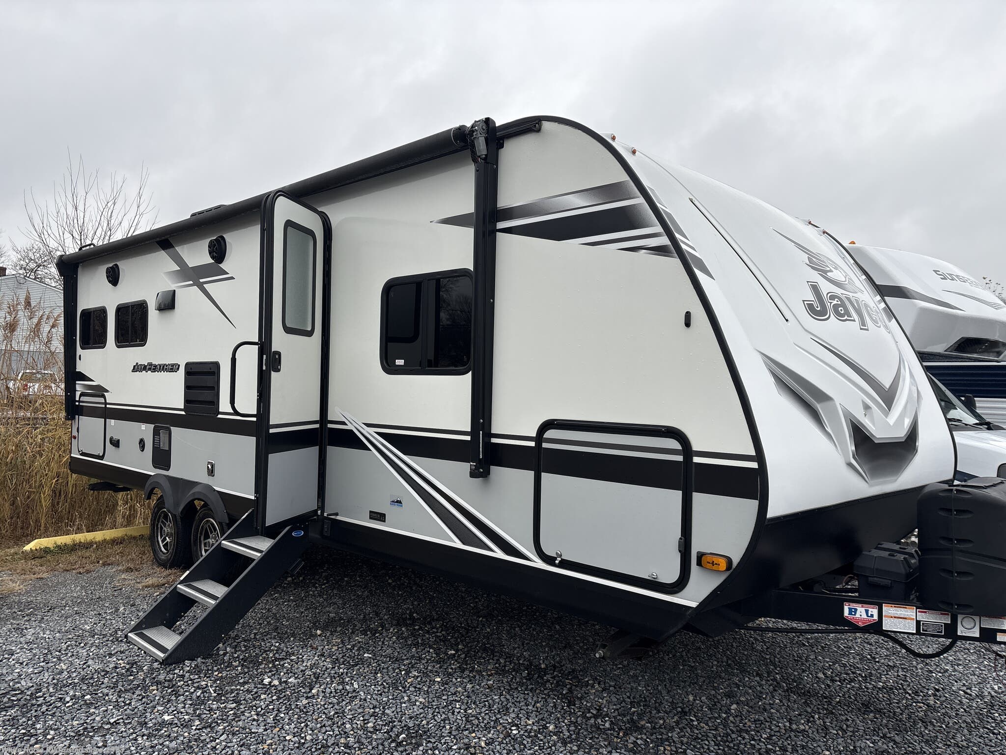 Used 2021 Jayco Jay Feather 24RL available in Williamstown, New Jersey