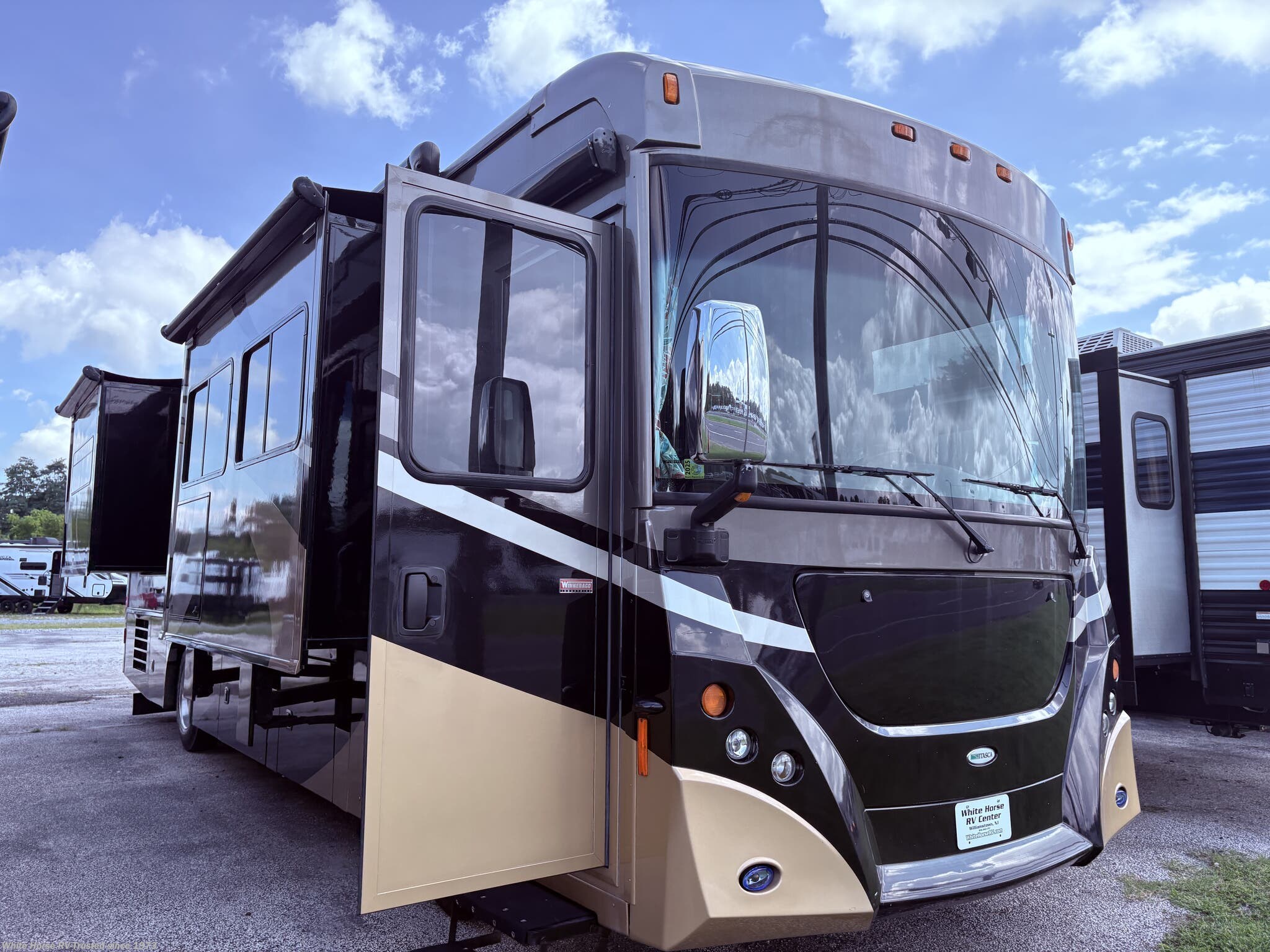Used 2009 Itasca Meridian 35Y available in Williamstown, New Jersey
