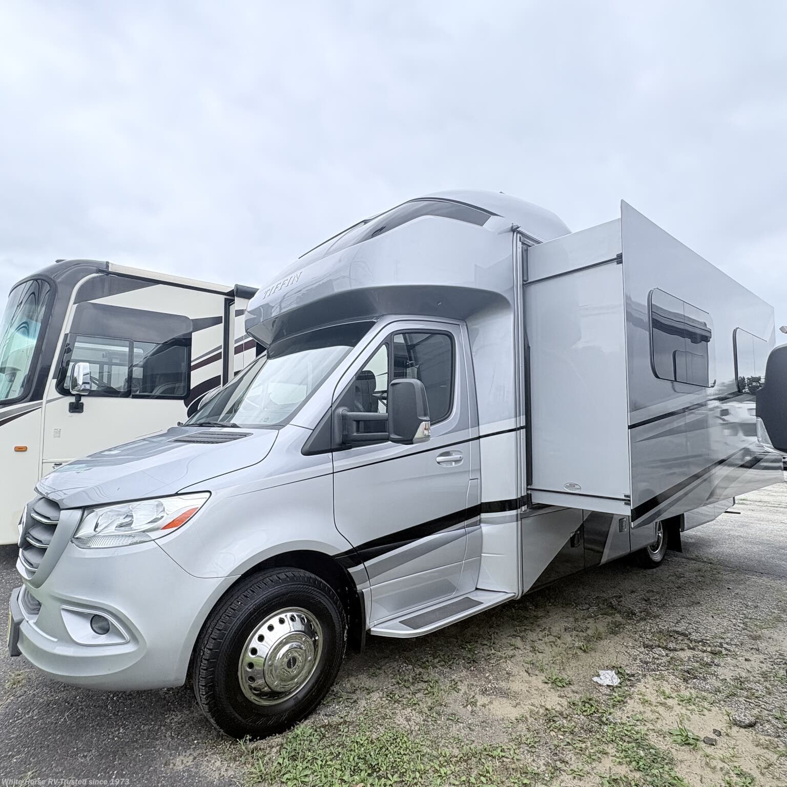 Used 2020 Tiffin Wayfarer 25 RW available in Williamstown, New Jersey