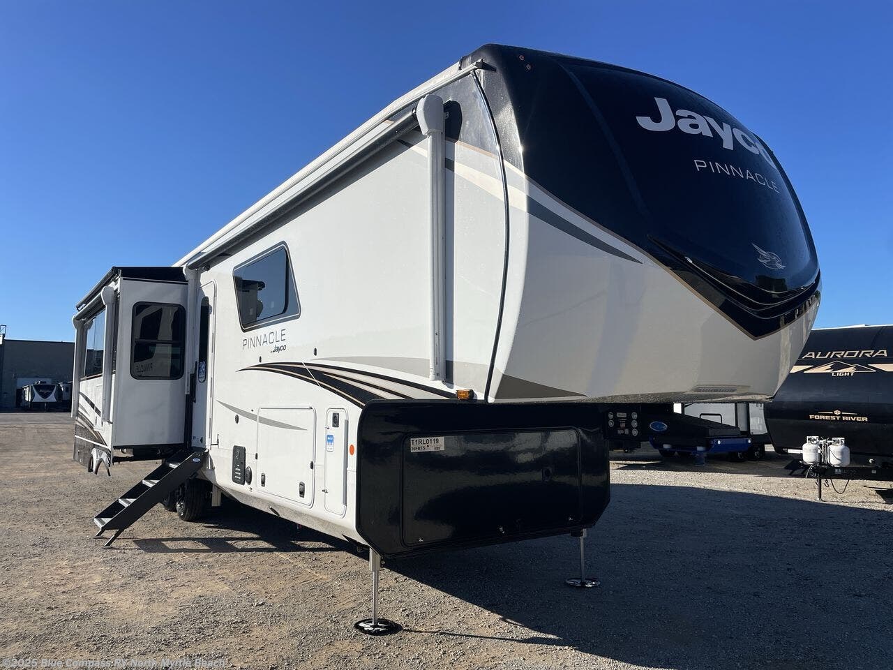 New 2026 Jayco Pinnacle 36FBTS available in Longs, South Carolina