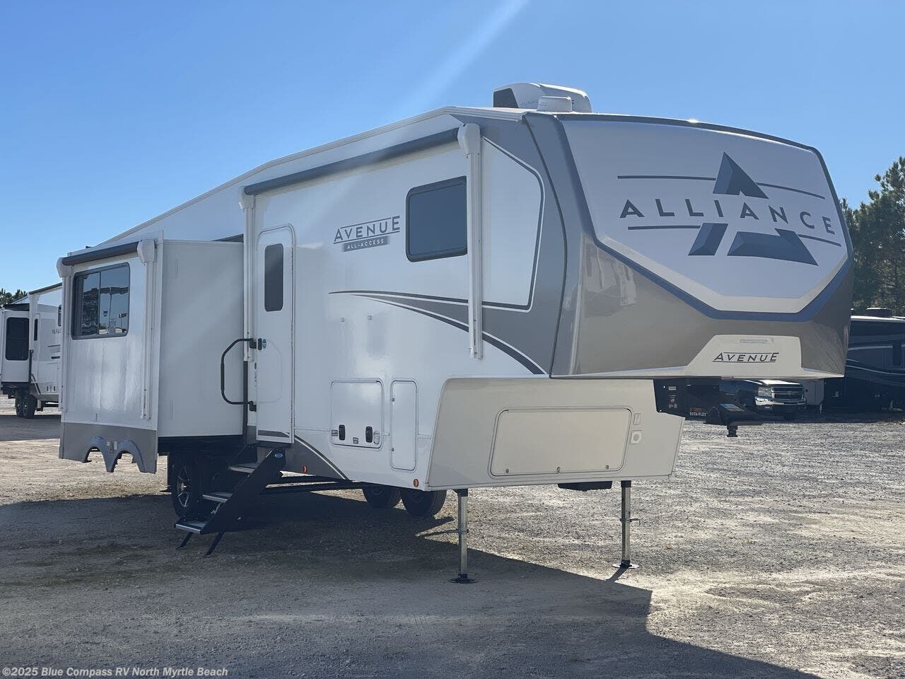 New 2026 Alliance RV Avenue All-Access 30BH available in Longs, South Carolina