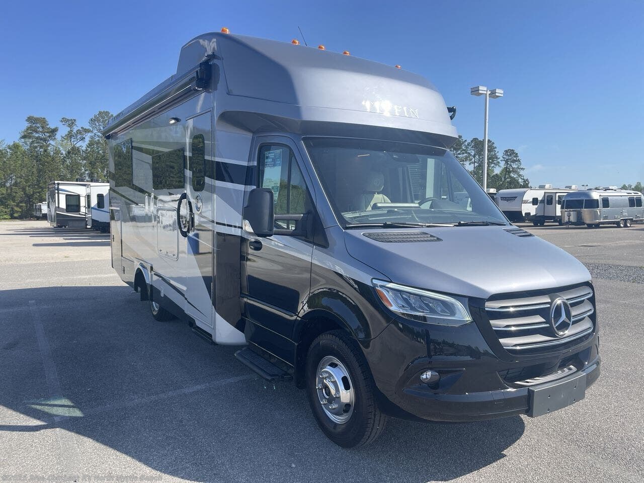 New 2025 Tiffin Wayfarer 25XLW available in Longs, South Carolina