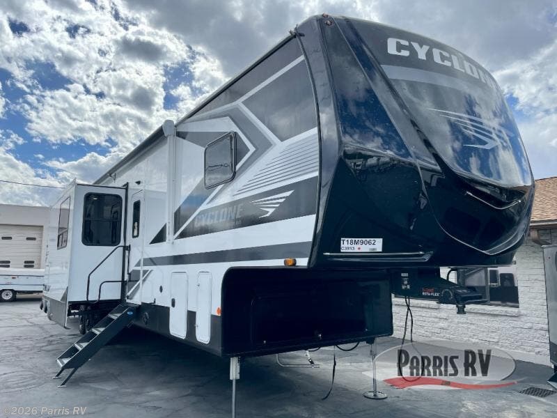 New 2026 Heartland Cyclone 3913 available in Murray, Utah