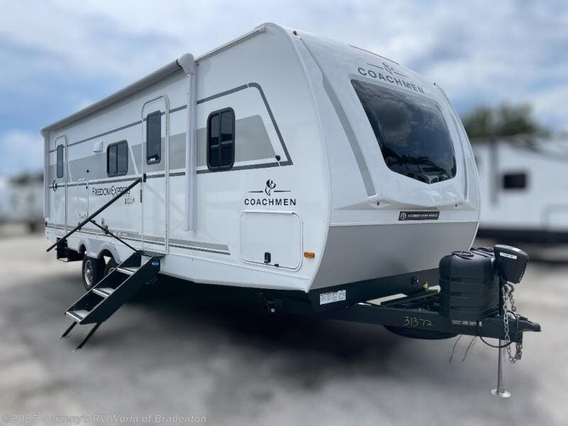 New 2026 Coachmen Freedom Express 271BHE available in Bradenton, Florida