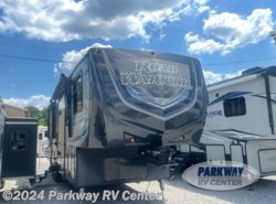 Used 2017 Heartland Road Warrior 362 available in Ringgold, Georgia