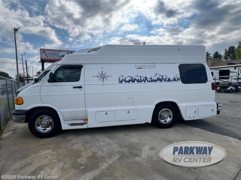 Used 2002 Leisure Travel  Discovery Discovery available in Ringgold, Georgia