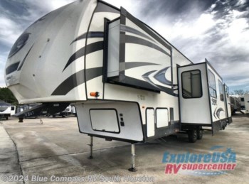 Used 2018 Forest River Sabre 31BHT available in Houston, Texas