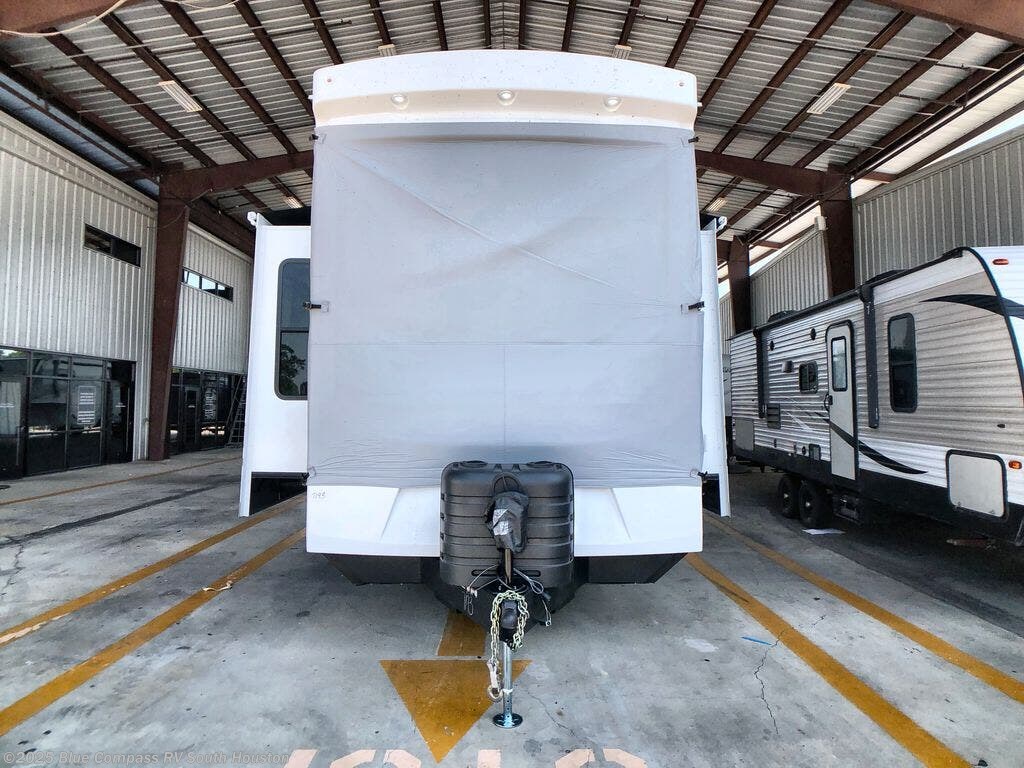 New 2026 Alliance RV Benchmark 42LFT available in Alvin, Texas