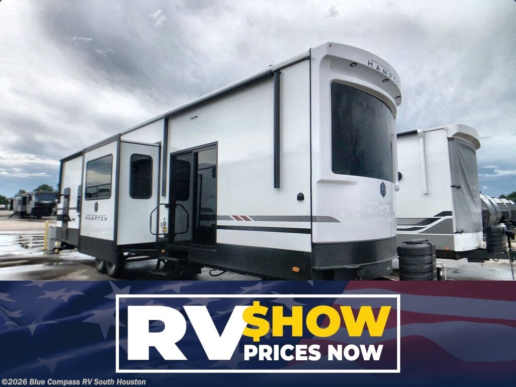 New 2026 CrossRoads Hampton 388FKL available in Alvin, Texas