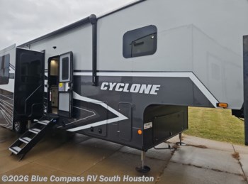 New 2027 Heartland Cyclone 3914 available in Alvin, Texas