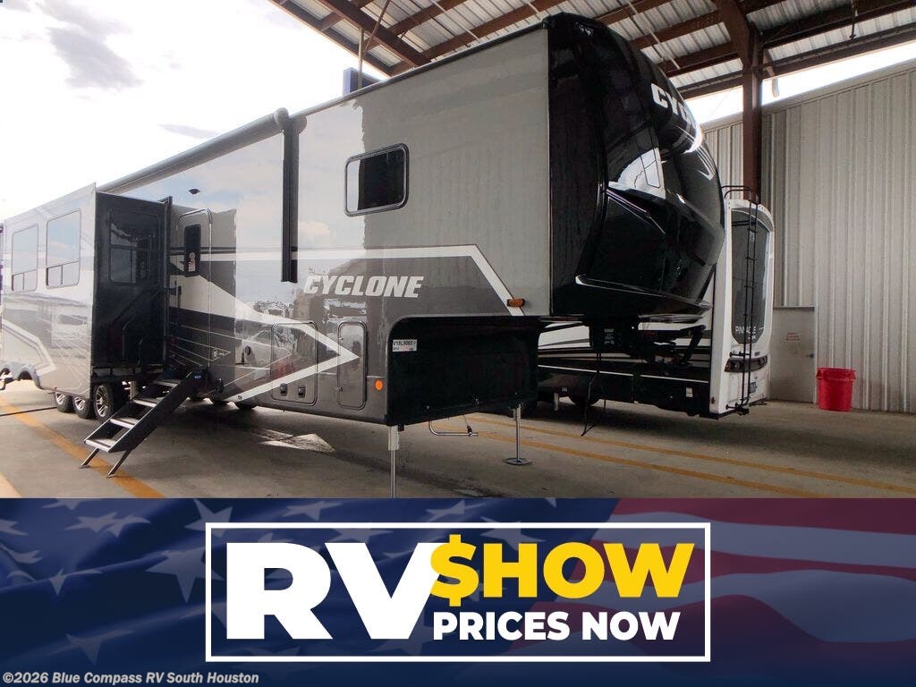 New 2027 Heartland Cyclone 3914 available in Alvin, Texas