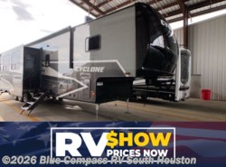 New 2027 Heartland Cyclone 3914 available in Alvin, Texas