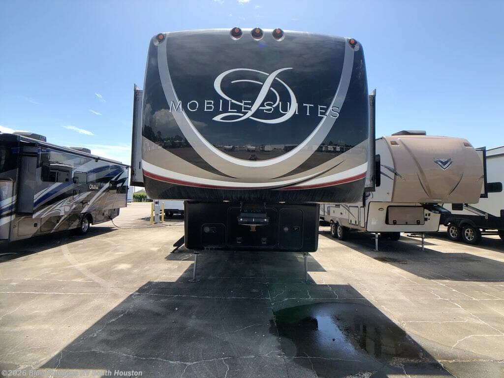 Used 2020 DRV Mobile Suites 44 Nashville available in Alvin, Texas