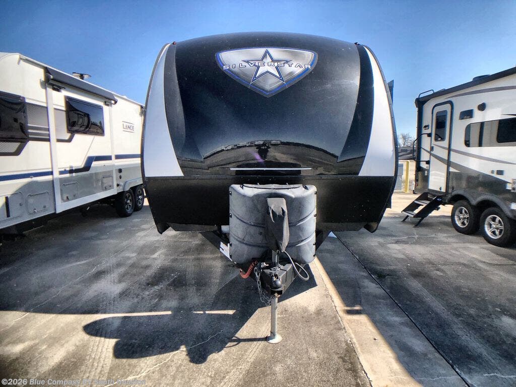 Used 2022 Highland Ridge Silverstar S-Lite 212FB available in Alvin, Texas