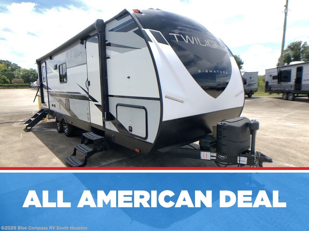 Used 2021 Cruiser RV Twilight Signature TWS 2500 available in Alvin, Texas