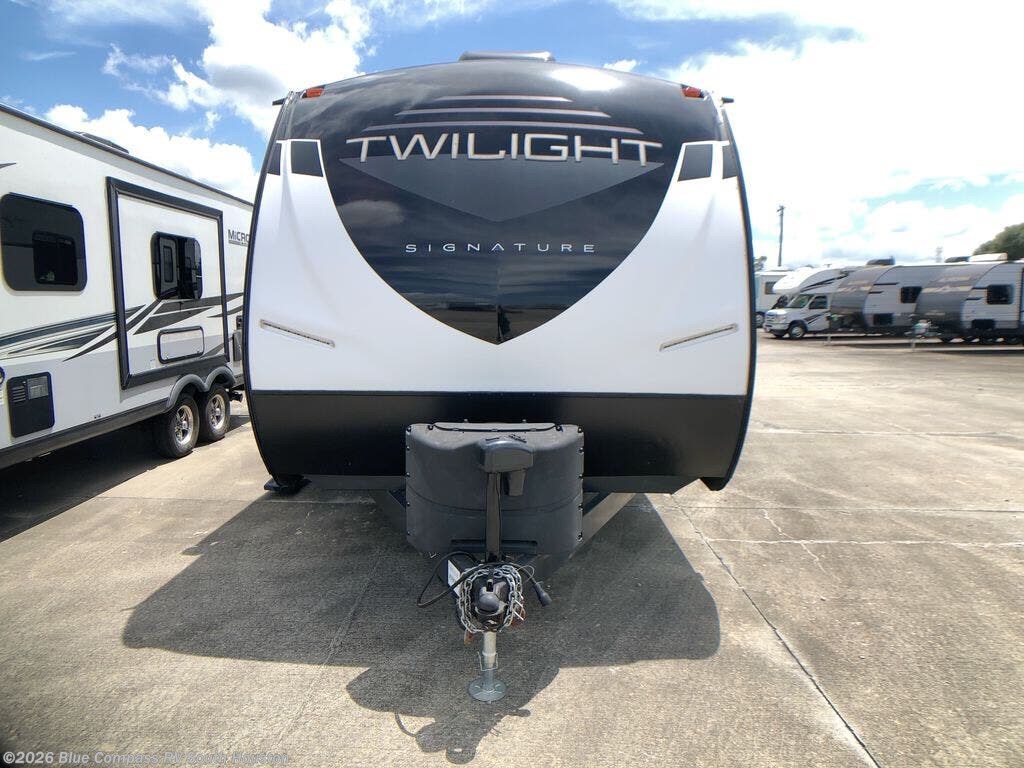 Used 2021 Cruiser RV Twilight Signature TWS 2500 available in Alvin, Texas