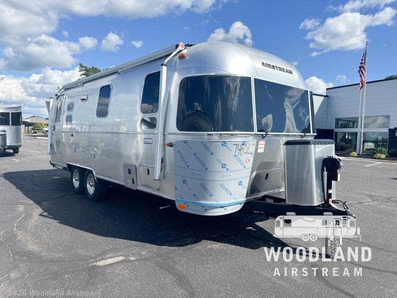 New 2026 Airstream International 25FB Twin available in Grand Rapids, Michigan