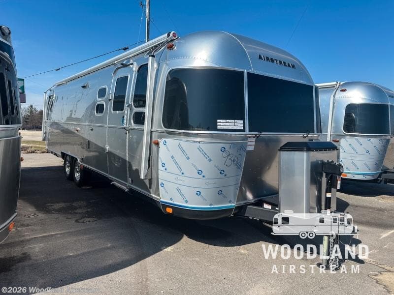 New 2026 Airstream Classic 30RB available in Grand Rapids, Michigan